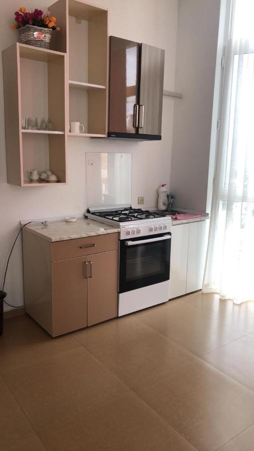 Orange Home Hotel Batumi Luaran gambar