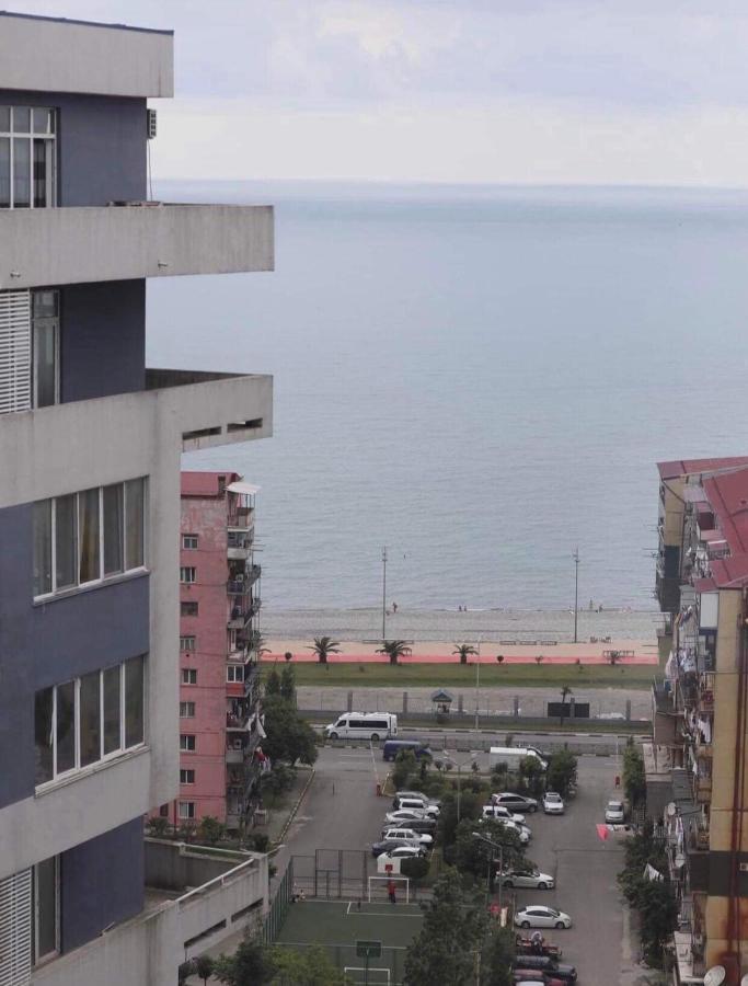 Orange Home Hotel Batumi Luaran gambar