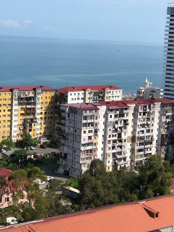 Orange Home Hotel Batumi Luaran gambar